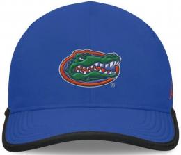 フロリダ ゲイターズ JORDAN BRAND サイドライン フェザーライト スラウチ CAP (ドライフィット版)(青) / Florida Gators